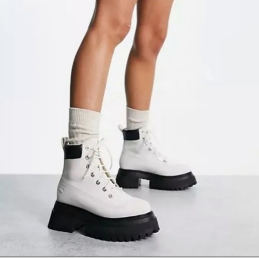 Timberland Sky Platform Chunky Boots Lace Up White 9.5 Round Toe Women